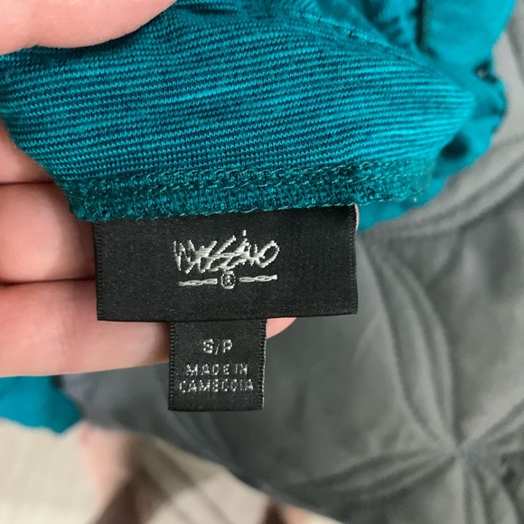 Mossimo Bundle NWOT- leggings with ruffle detail 
Gorgeous High-low dress - Picture 3 of 4